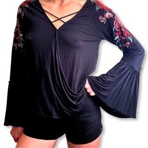 American Eagle Outfitters Black Long Sleeve Top Embroidered Details Womens SZ M